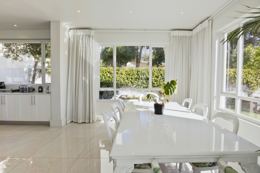 To Let 3 Bedroom Property for Rent in Sunset Beach Western Cape